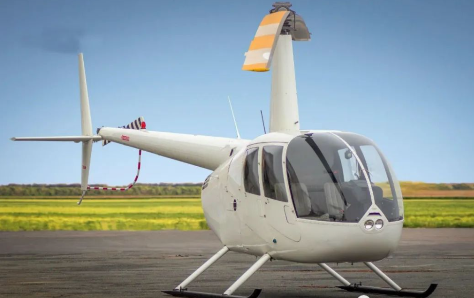 现货丨2015年罗宾逊R44 Raven II直升机出售，总时间1546小时，带空调，适航状态！